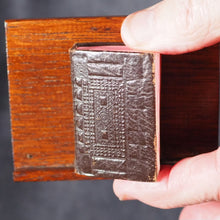 Load image into Gallery viewer, Holy Bible containing the Old and New Testaments; translated out of the original tongues, and with the former translations diligently compared and revised. Oxford University Press. American Branch. New York. 1919.