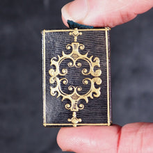 Load image into Gallery viewer, Petits Souvenirs de la Suisse. No publisher but probably Maehly-Lamy. Circa 1840. Miniature souvenir from Switzerland.