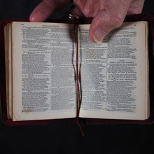 Load image into Gallery viewer, Shakespeare, William. Little Shakespeare. Complete with Glossary. Bryce, David & Son. Glasgow. 1908.