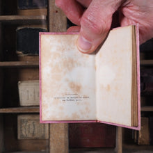 Load image into Gallery viewer, Zambeccari, Francesco. Une heure de récreation. Le Quart. Une aventure de Zambeccari. Le pauvre Médore. Dr E.-A. Boisseuil. Publication Date: 1844