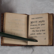 Load image into Gallery viewer, Thumb Bible. Verbum Sempiternum.>>RARE MINIATURE EDITION<< Publication Date: 1818 Condition: Very Good. >>MINIATURE BOOK<<