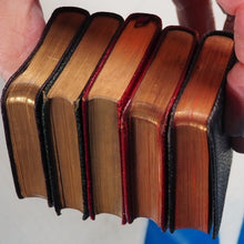 Load image into Gallery viewer, Goldsmith, Oliver. Vicar of Wakefield >>MINIATURE BOOK<< Publication Date: 1900 Condition: Very Good. Binding Variant B. >>MINIATURE BOOK<<