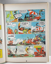 Load image into Gallery viewer, Astérix Chez Les Bretons. Goscinny [René]. Uderzo [Albert]. Dargaud [Paris]. 1969
