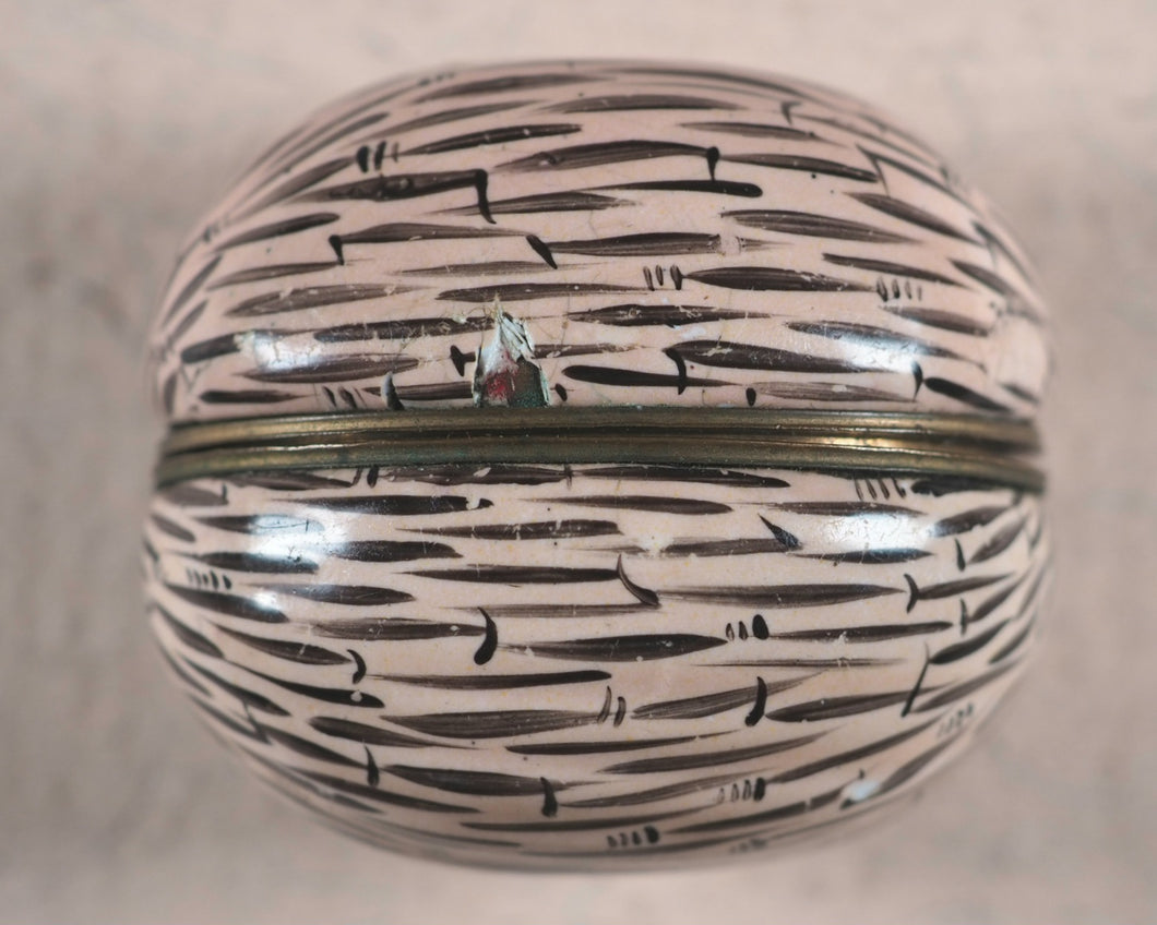 Faux 'Walnut' miniature enamel box. 1760-1770.