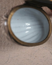Load image into Gallery viewer, Faux &#39;Walnut&#39; miniature enamel box. 1760-1770.
