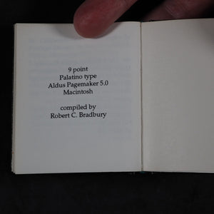 Bradbury, Robert C. Miniature books published by Achille J. St. Onge. St. Onge Collections, number 5. 1995.