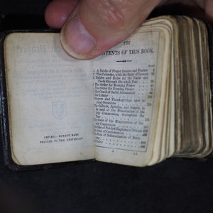 Book of Common Prayer and Administration of the Holy Communion According to the Use of the Church of England. Oxford University Press Warehouse, Amen Corner. Henry Frowde. London. 1898. Silver plaque.