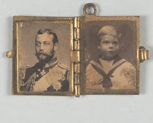 Load image into Gallery viewer, Royal Souvenir. Photograph album. Circa 1910.
