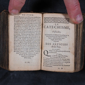 Marot, Clément, and Théodore de Bèze. With Petrum Dathenus. Les C.L. Pseaumes de David Mis en Rime Françoise. Bound together with: La forme des prières ecclésiastiques. Both 1593.