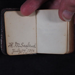Thumb Birthday Text Book of short verses from the bible. Bryce, David & Son Glasgow. 1894.