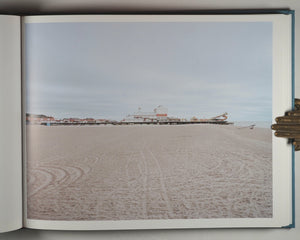Pierdom. Simon Roberts. Dewi Lewis Publishing, 2014. ISBN 9781907893407 / 1907893407