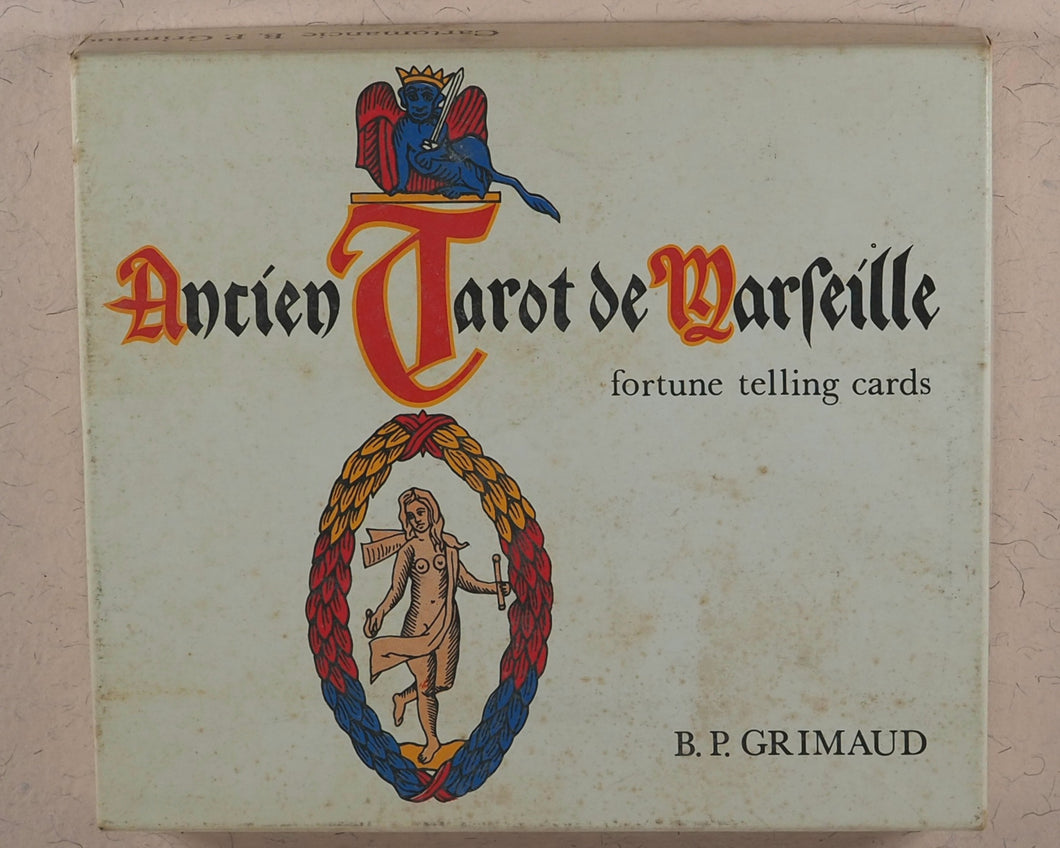 Ancien Tarot de Marseille. Fortune Telling Cards. J.M. Simon. Cartomancie B.P. Grimaud. Paris. France. 1977.