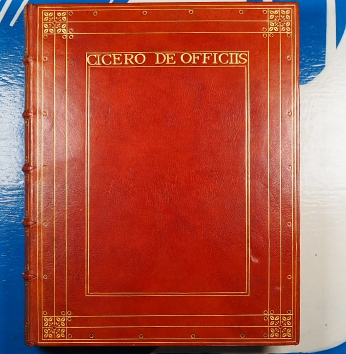 De Officiis>>ART NOUVEAU BINDING<< Cicero Publication Date: 1902 Condition: Very Good