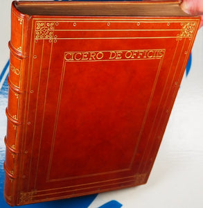 De Officiis>>ART NOUVEAU BINDING<< Cicero Publication Date: 1902 Condition: Very Good