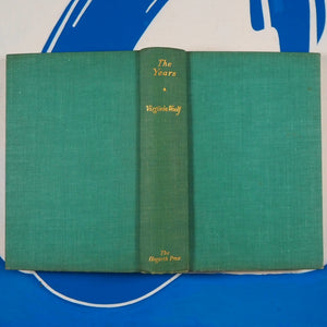 THE YEARS. VIRGINIA WOOLF. Hogarth Press. First Edition. Publication Date: 1937 Condition: Very Good