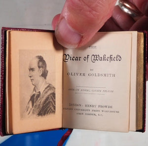 Vicar of Wakefield >>MINIATURE BOOK<< Goldsmith, Oliver. Publication Date: 1900 Condition: Very Good. Binding Variant C. >>MINIATURE BOOK<<